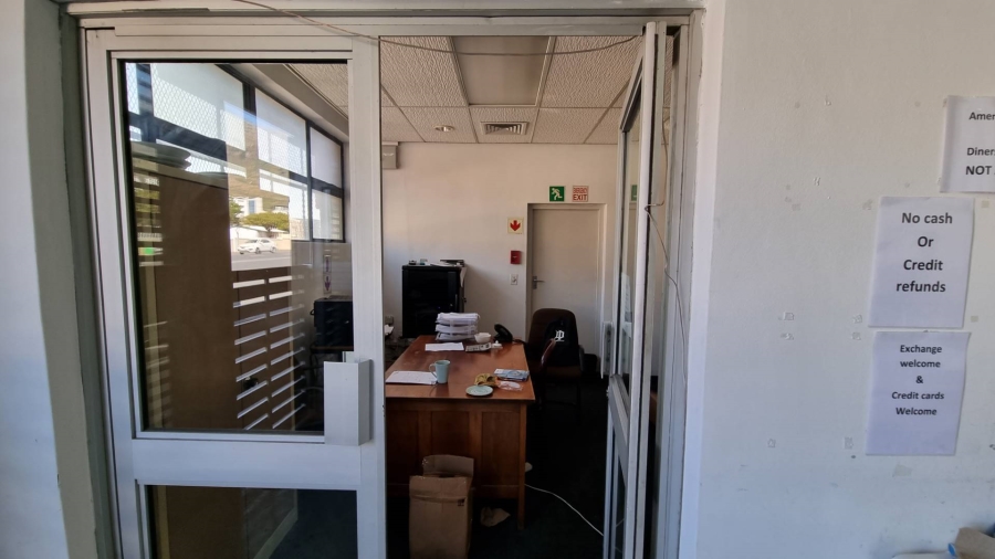To Let Commercial Property for Rent in Salt River Western Cape
